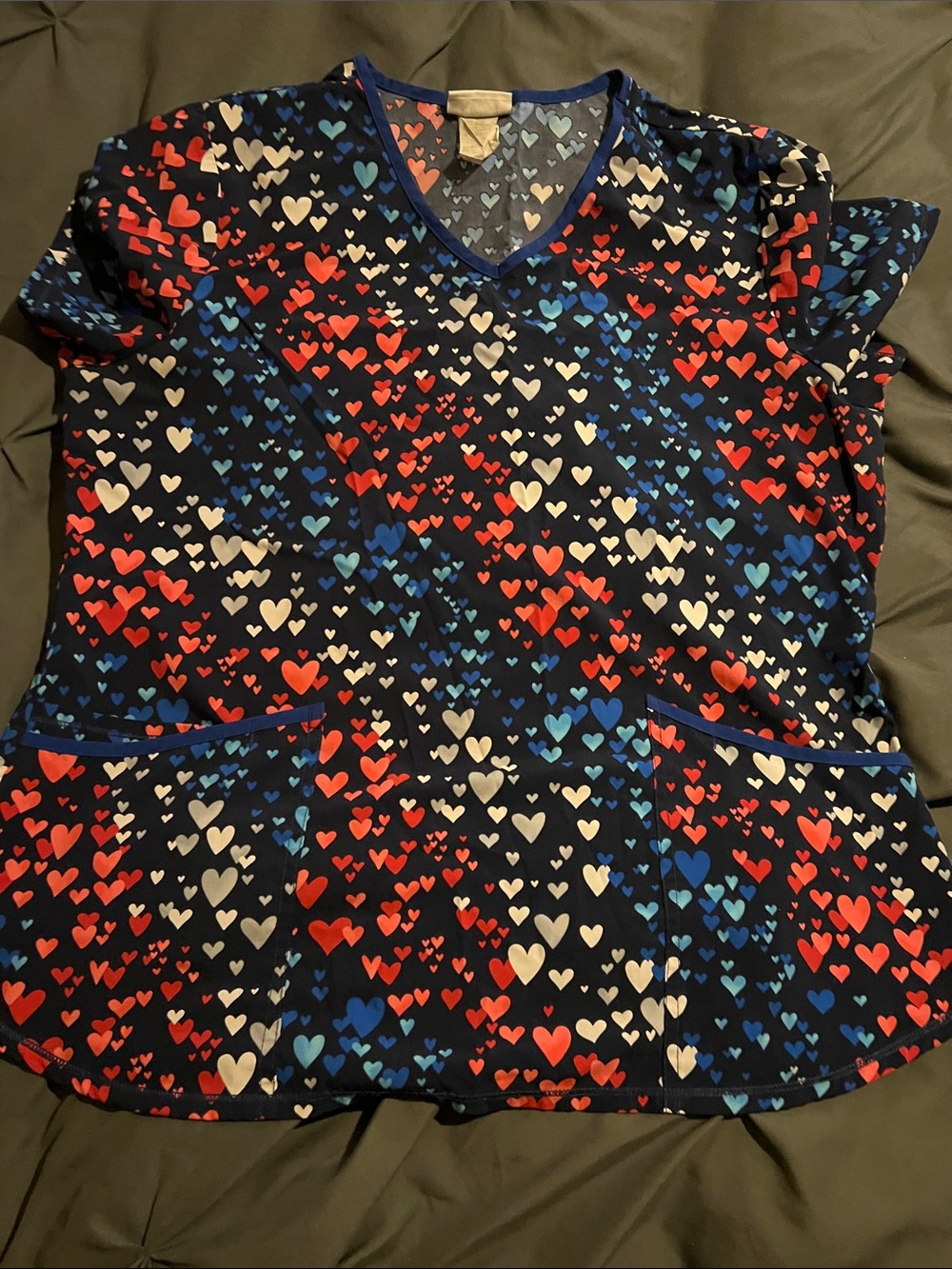 Women’s V-Neck Heart Print Top in Navy, Red & White scrubs